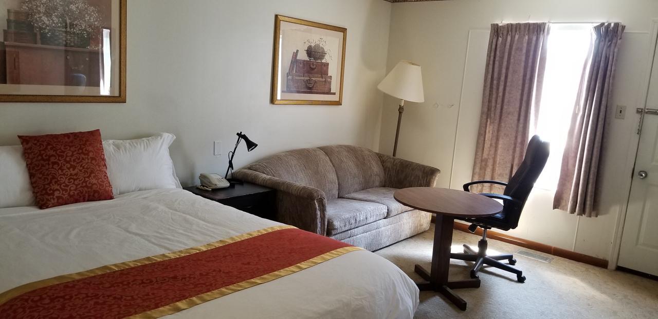 Redwood Motor Inn Brandon Exteriör bild